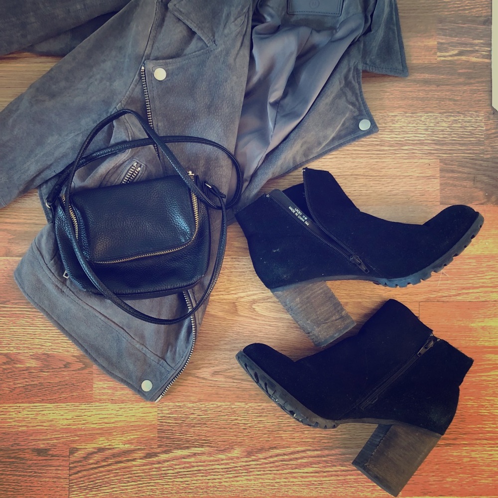 Black bootie